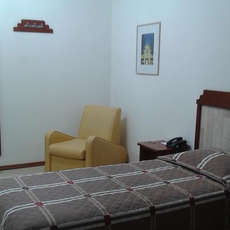Collins Trade Hotel ปอร์โตอัลเลเกร ภายนอก รูปภาพ