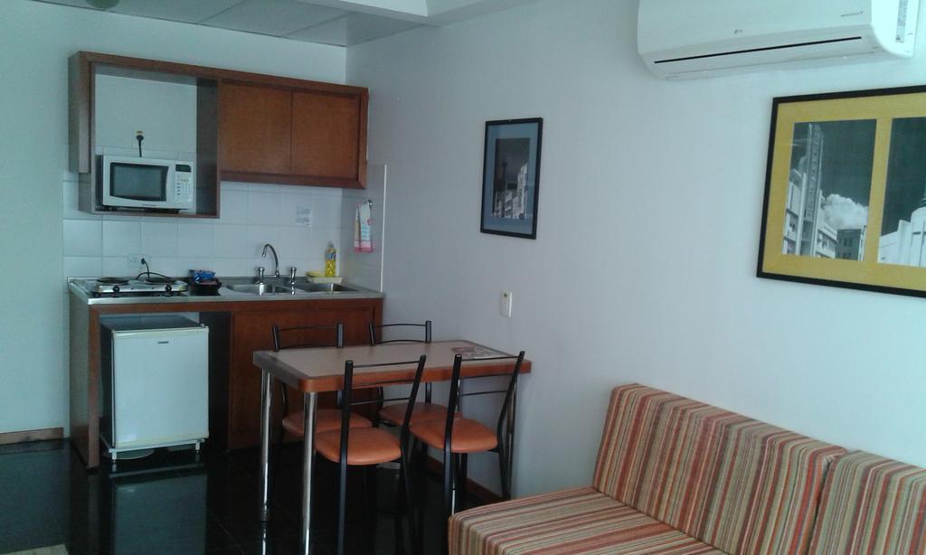 Collins Trade Hotel ปอร์โตอัลเลเกร ภายนอก รูปภาพ