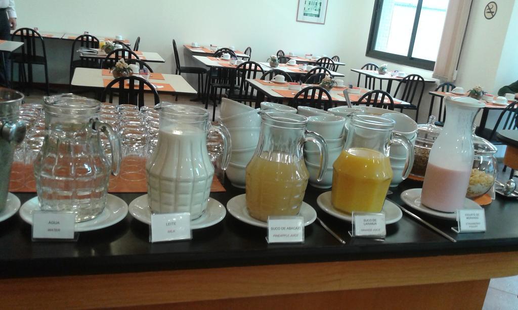 Collins Trade Hotel ปอร์โตอัลเลเกร ภายนอก รูปภาพ