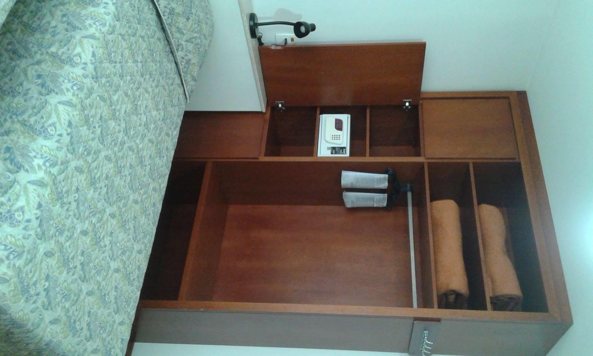 Collins Trade Hotel ปอร์โตอัลเลเกร ภายนอก รูปภาพ