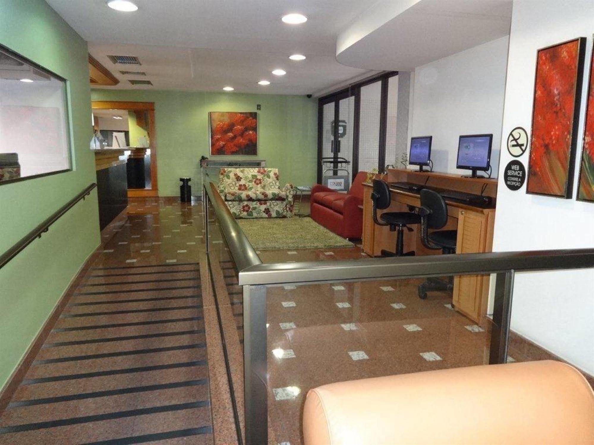 Collins Trade Hotel ปอร์โตอัลเลเกร ภายนอก รูปภาพ