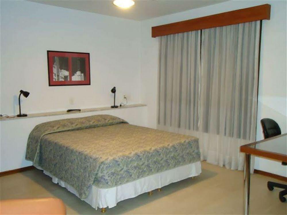 Collins Trade Hotel ปอร์โตอัลเลเกร ภายนอก รูปภาพ